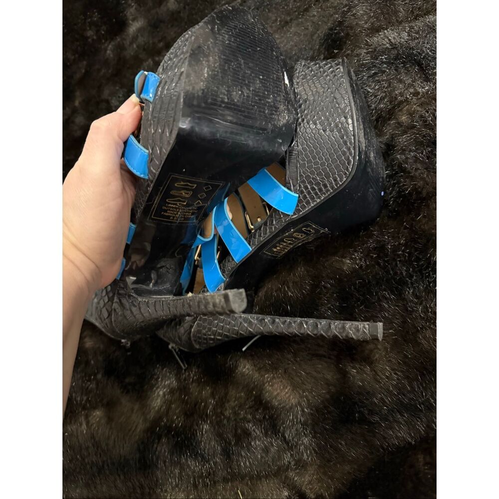 Scene Abrea electric blue gladiator cage stiletto heels 8.5 - Picture 5 of 5